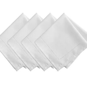 Elegant White Cloth Napkins Set